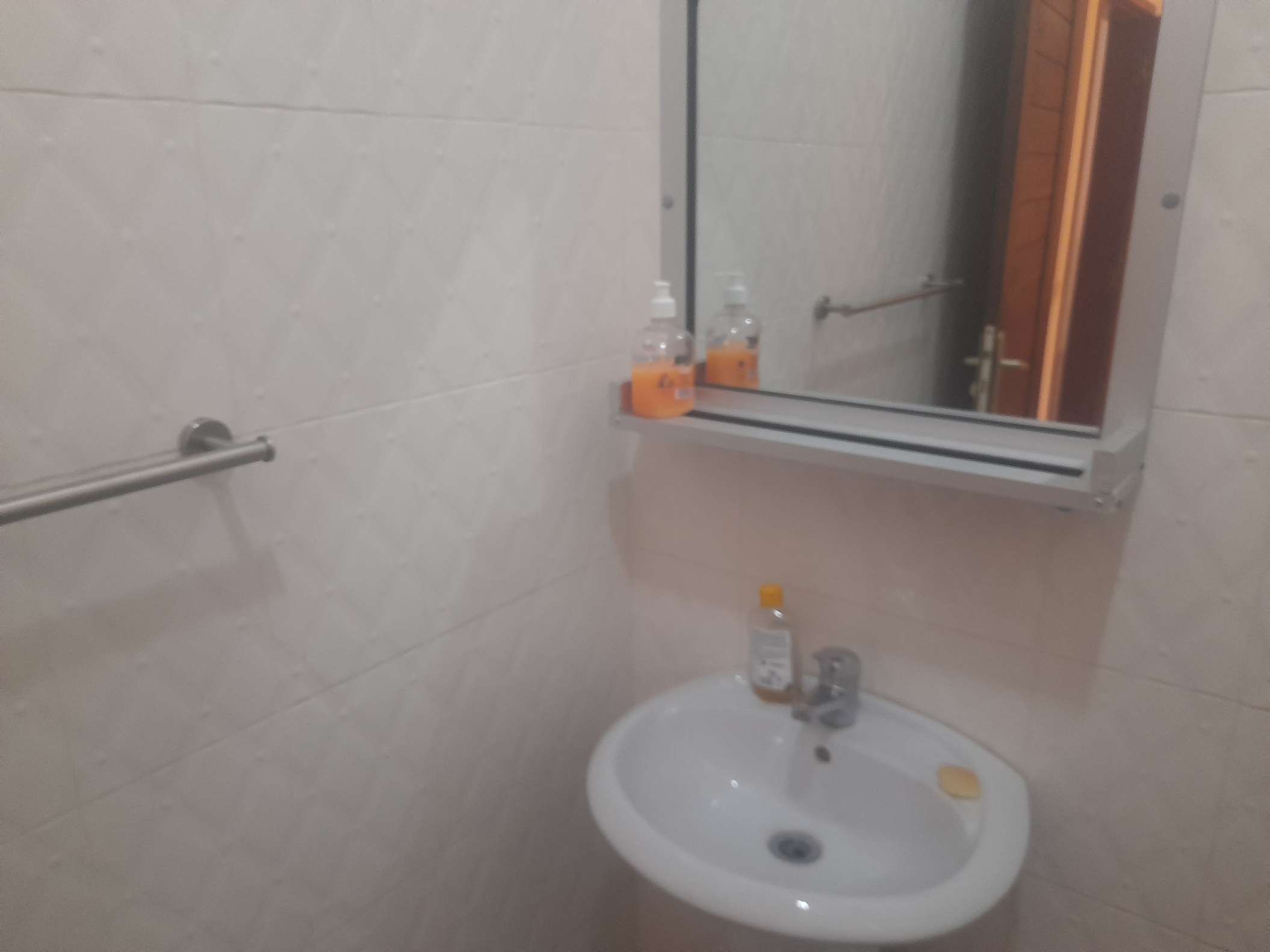 Salle de bain dans l'appartement 'Baobab'