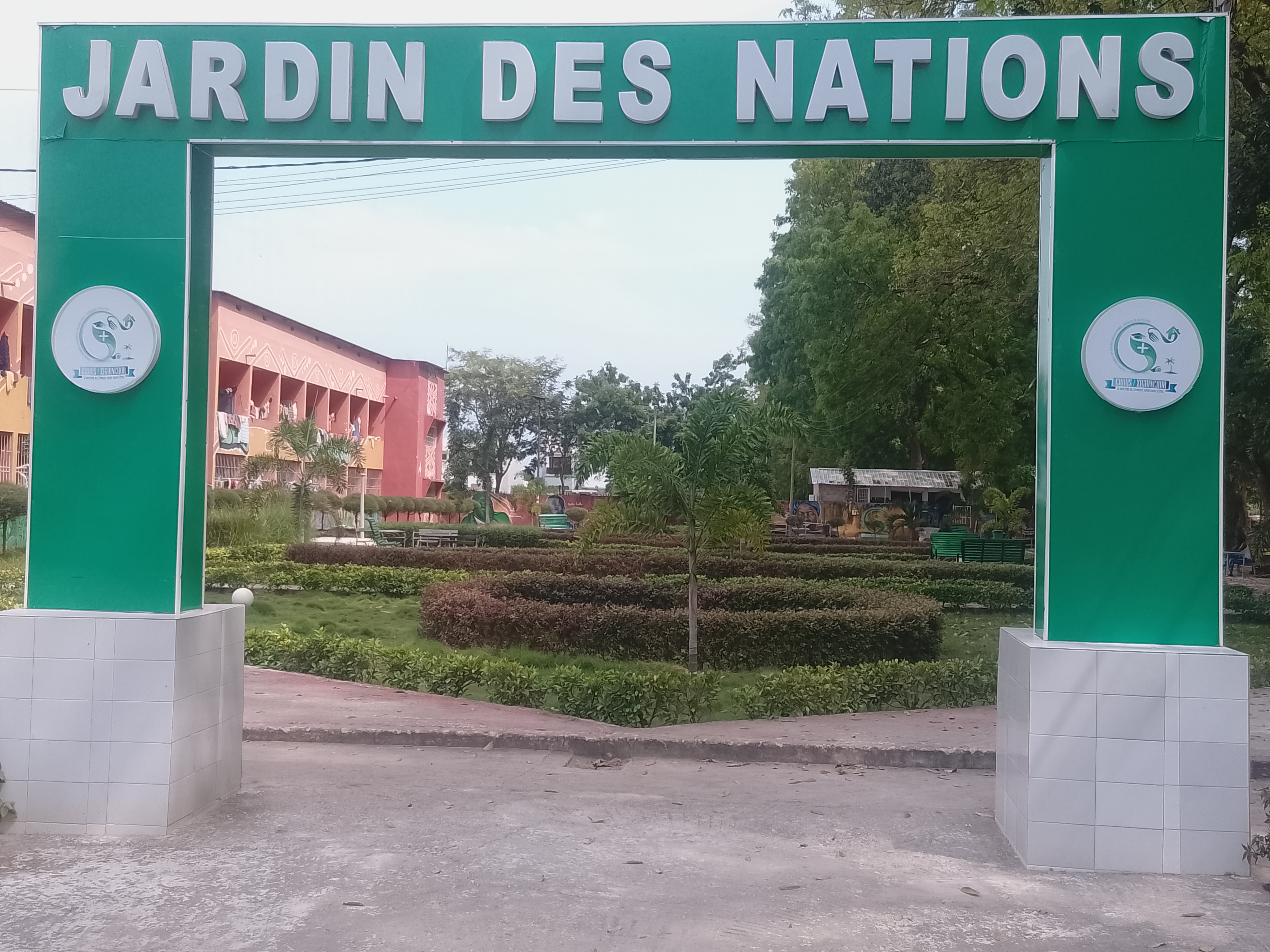 Université Assane Seck - Jardin des Nations